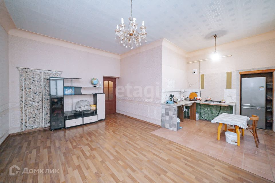 Продаётся 4-комнатная квартира, 101.4 м²