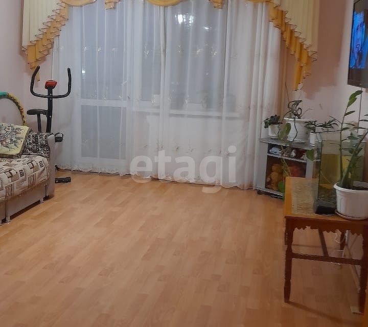Продаётся 3-комнатная квартира, 67.3 м²