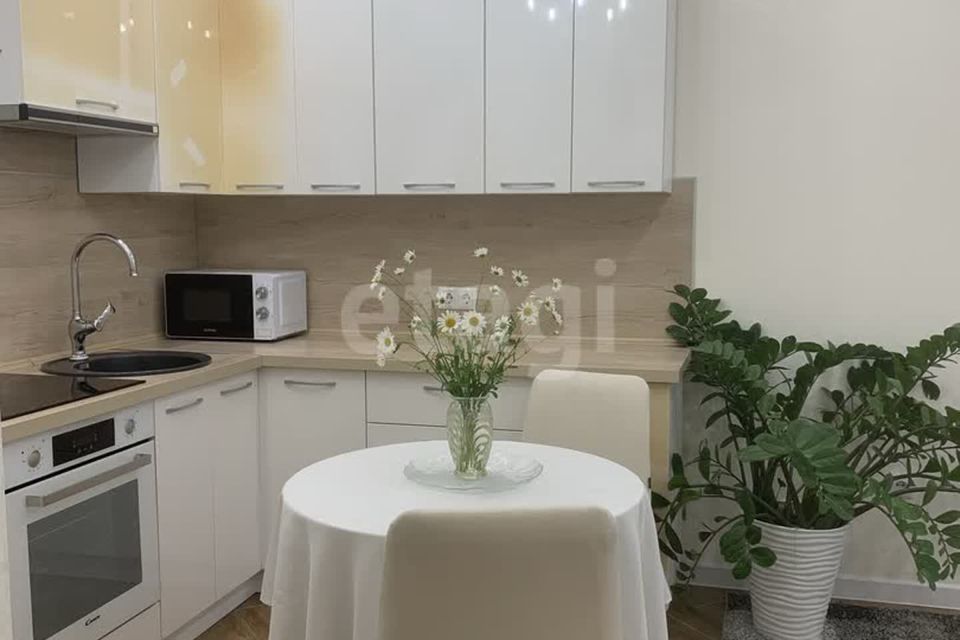 Продаётся 1-комнатная квартира, 38.5 м²