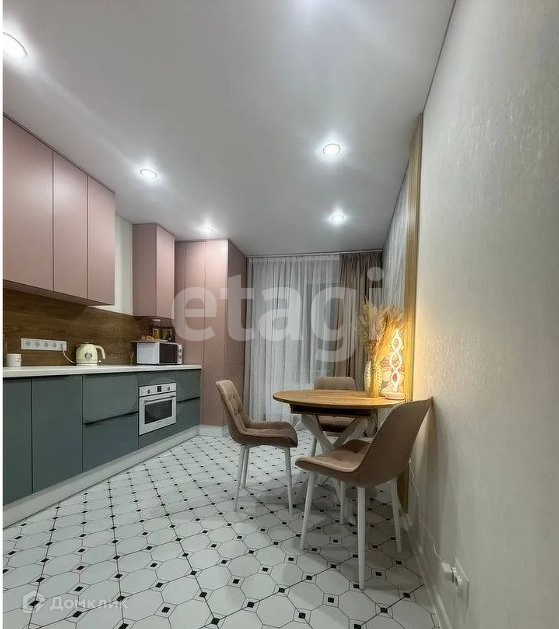 Продаётся 2-комнатная квартира, 60.2 м²