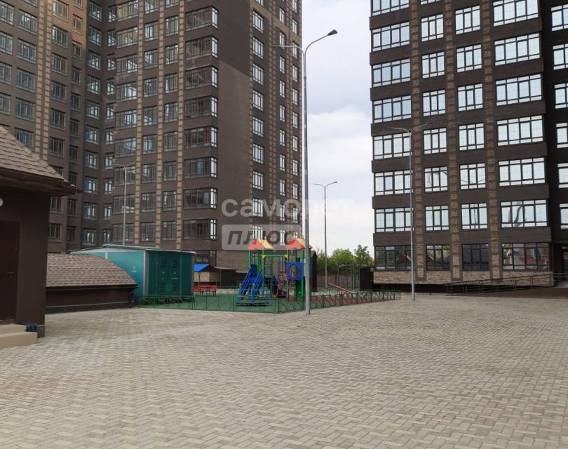 Продаётся 2-комнатная квартира, 90.7 м²