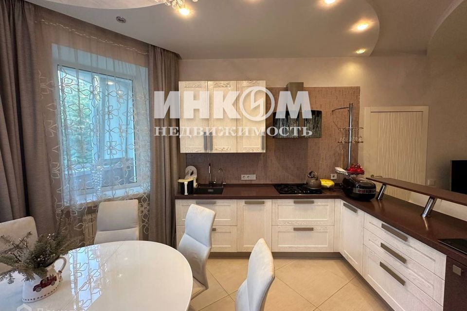 Продаётся 2-комнатная квартира, 75 м²