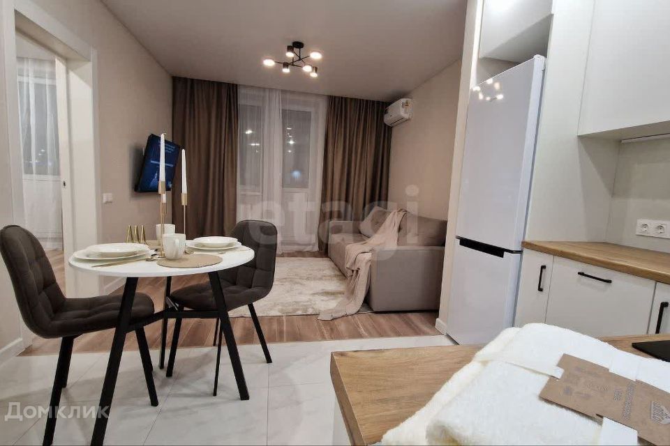 Продаётся 2-комнатная квартира, 58 м²
