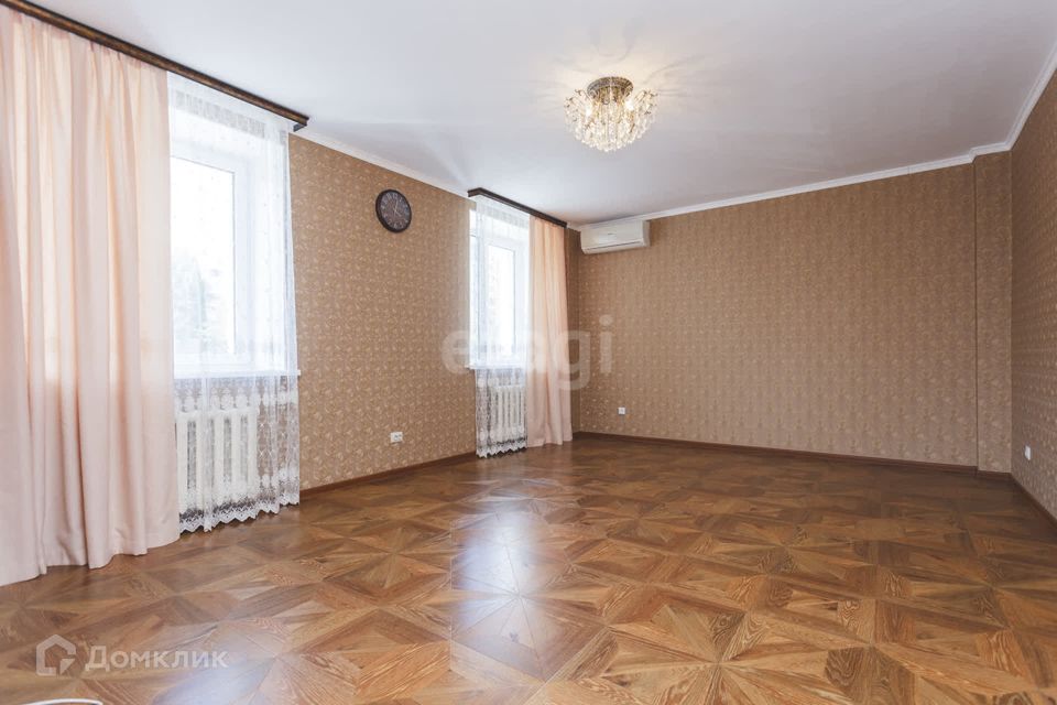 Продаётся 3-комнатная квартира, 90 м²