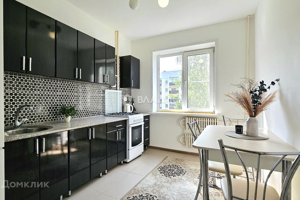 Продаётся 3-комнатная квартира, 62.7 м²