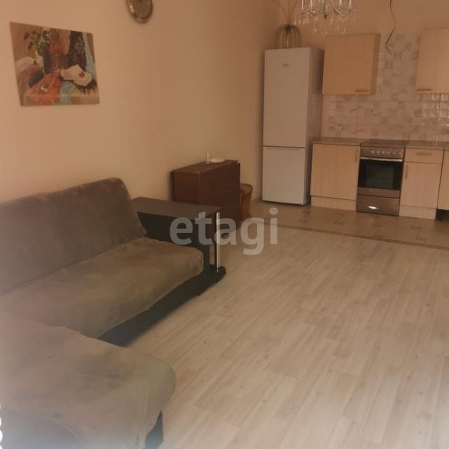 Продаётся 1-комнатная квартира, 44.2 м²