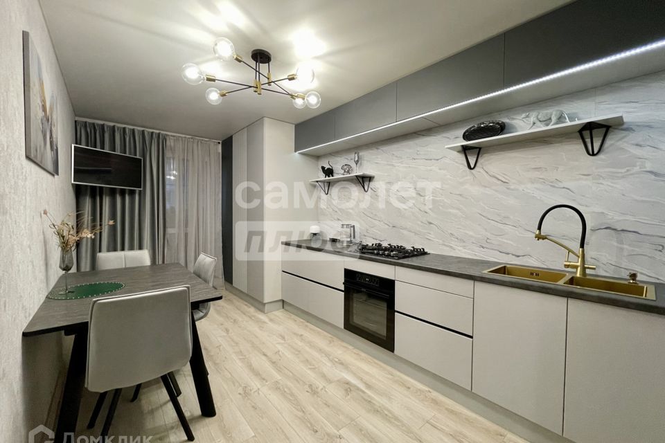 Продаётся 2-комнатная квартира, 70 м²