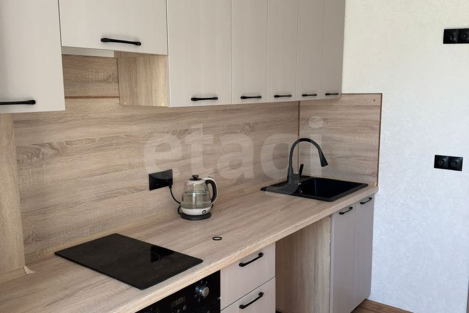Продаётся 3-комнатная квартира, 61.7 м²