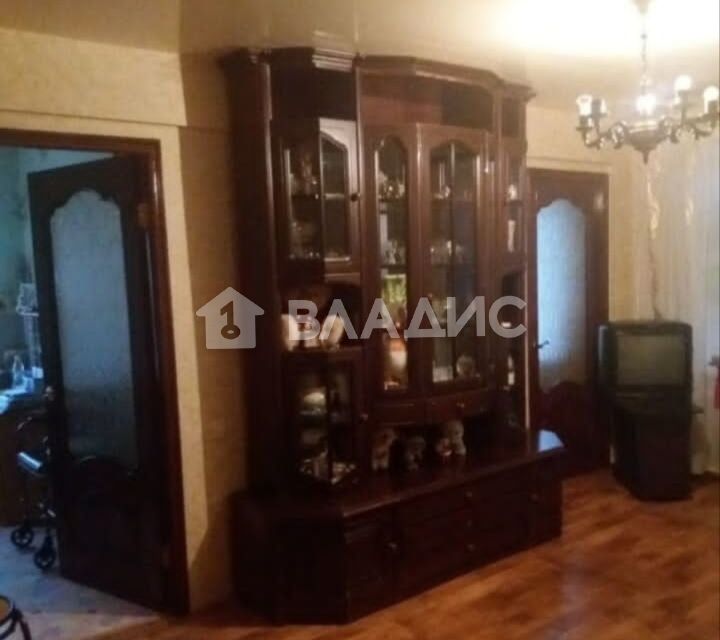 Продаётся 3-комнатная квартира, 48.6 м²
