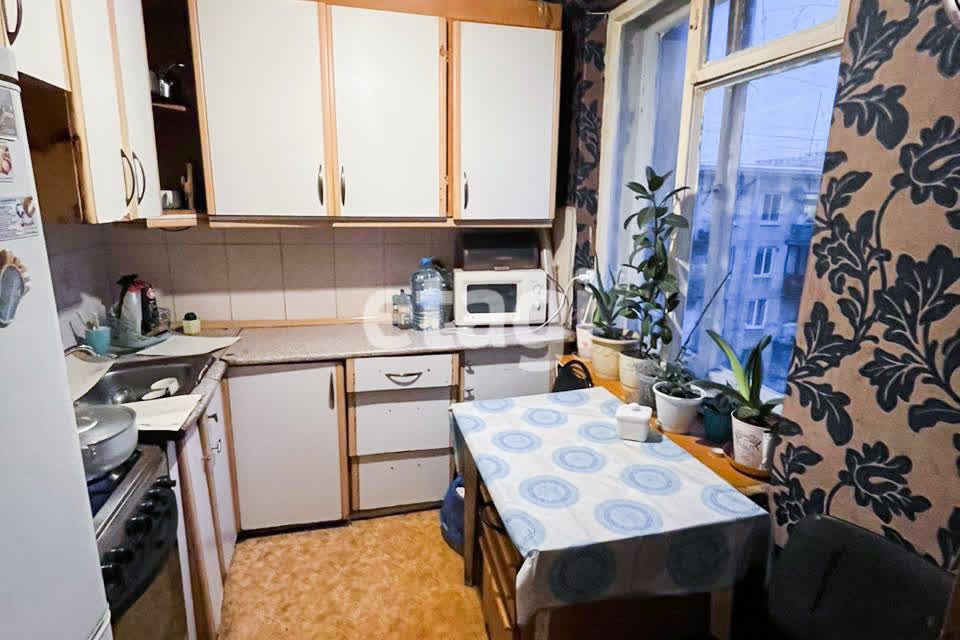 Продаётся 3-комнатная квартира, 57 м²