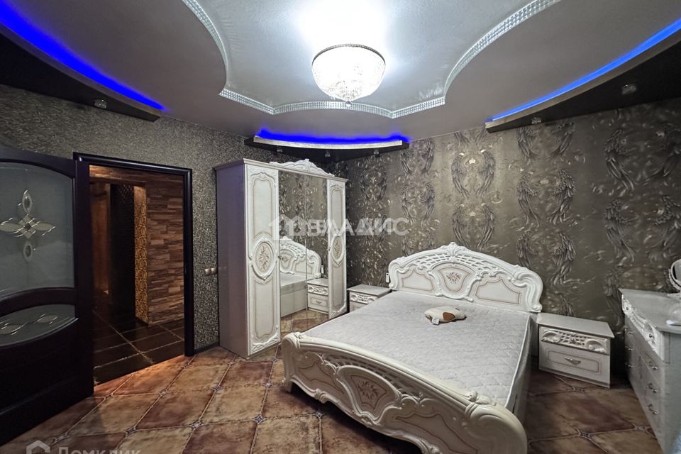 Сдаётся 3-комнатная квартира, 126 м²