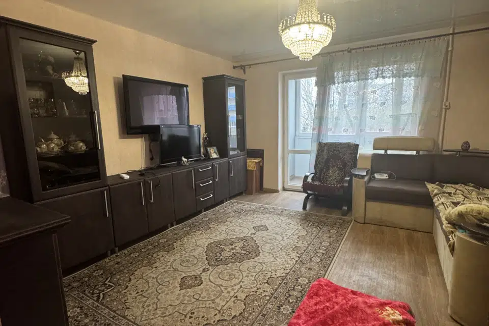 Продаётся 4-комнатная квартира, 78 м²