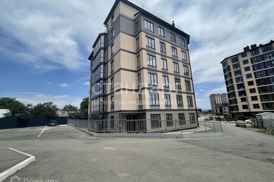 Продаётся 2-комнатная квартира, 68.3 м²