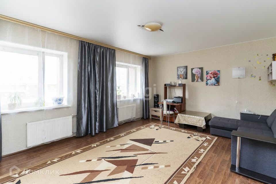Продаётся 3-комнатная квартира, 87 м²