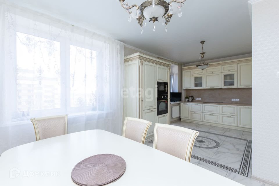 Продаётся 2-комнатная квартира, 75 м²
