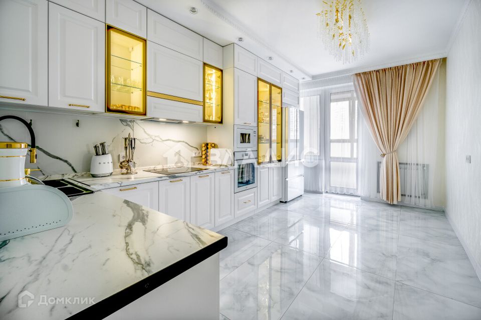 Продаётся 3-комнатная квартира, 81.3 м²