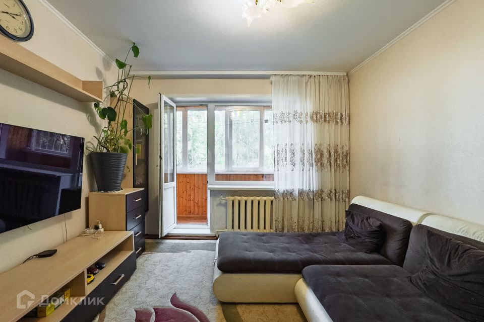 Продаётся 2-комнатная квартира, 57.3 м²