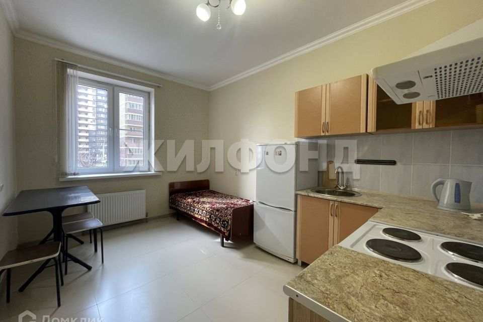Продаётся 1-комнатная квартира, 40.6 м²