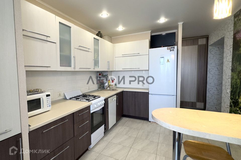 Продаётся 2-комнатная квартира, 64 м²