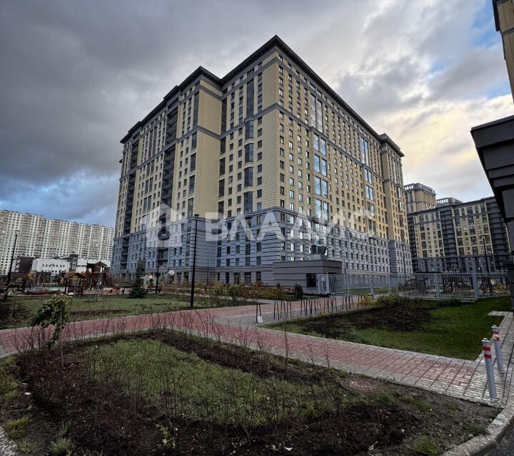 Продаётся 1-комнатная квартира, 43.4 м²