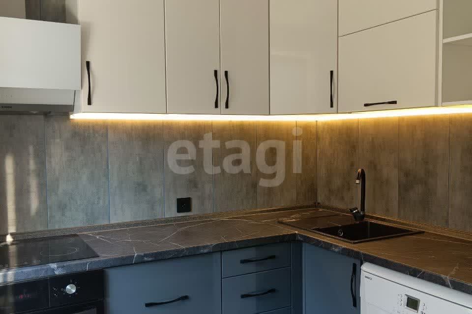 Продаётся 3-комнатная квартира, 61 м²