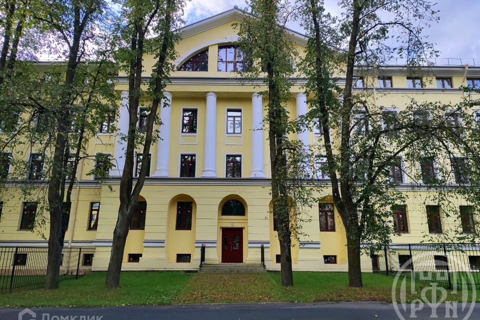 Продаётся 1-комнатная квартира, 41.7 м²