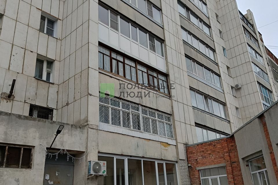 Продаётся 5-комнатная квартира, 100.4 м²