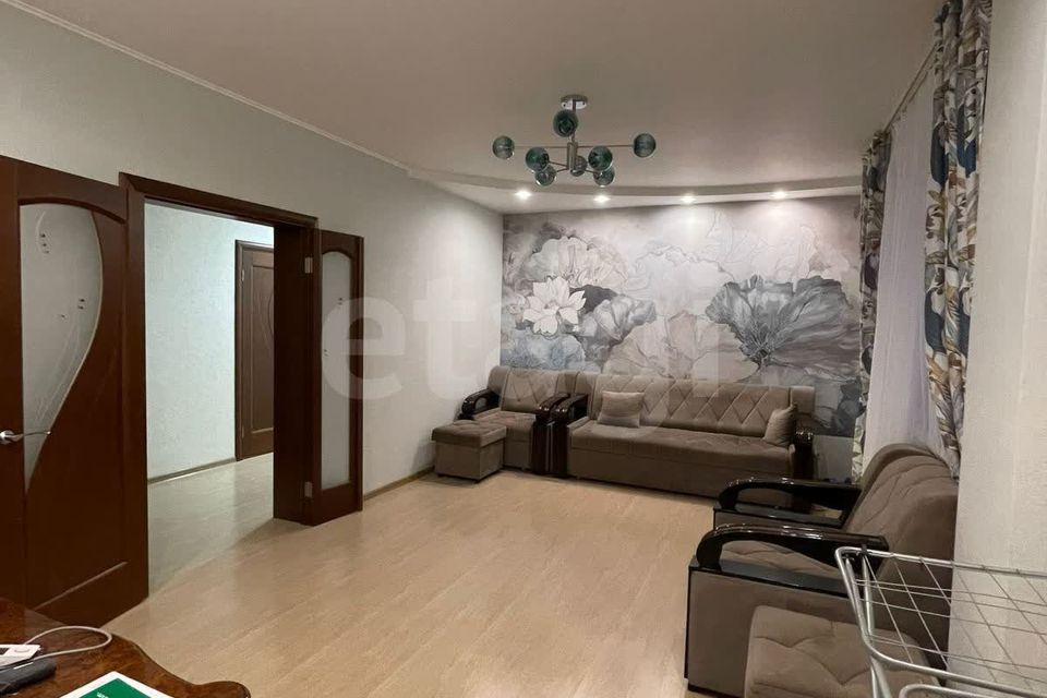 Продаётся 3-комнатная квартира, 90 м²