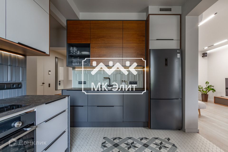 Продаётся 3-комнатная квартира, 100.9 м²