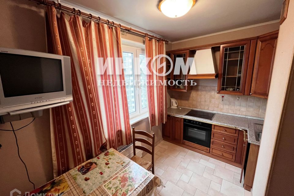 Сдаётся 1-комнатная квартира, 38 м²