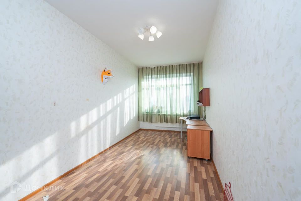 Продаётся 3-комнатная квартира, 120 м²