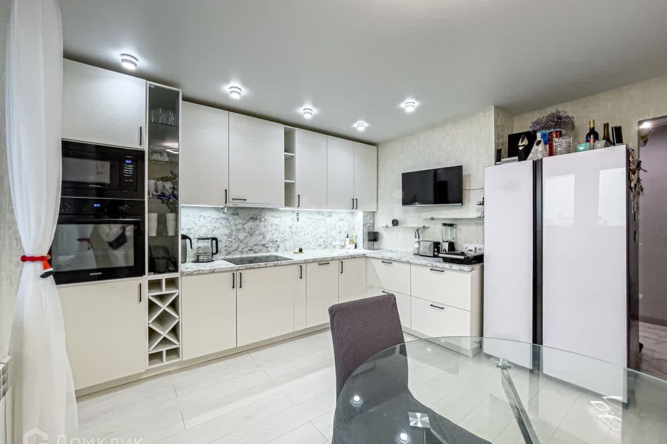 Продаётся 2-комнатная квартира, 57.4 м²