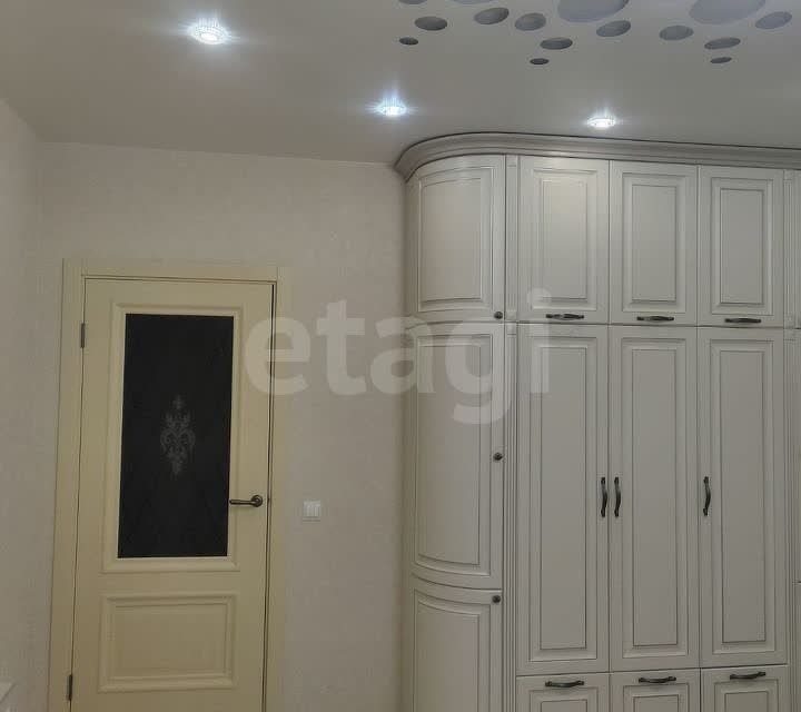 Продаётся 1-комнатная квартира, 42.4 м²