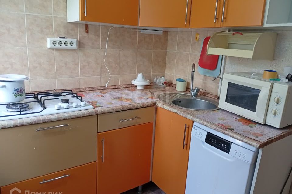 Продаётся 3-комнатная квартира, 49.2 м²