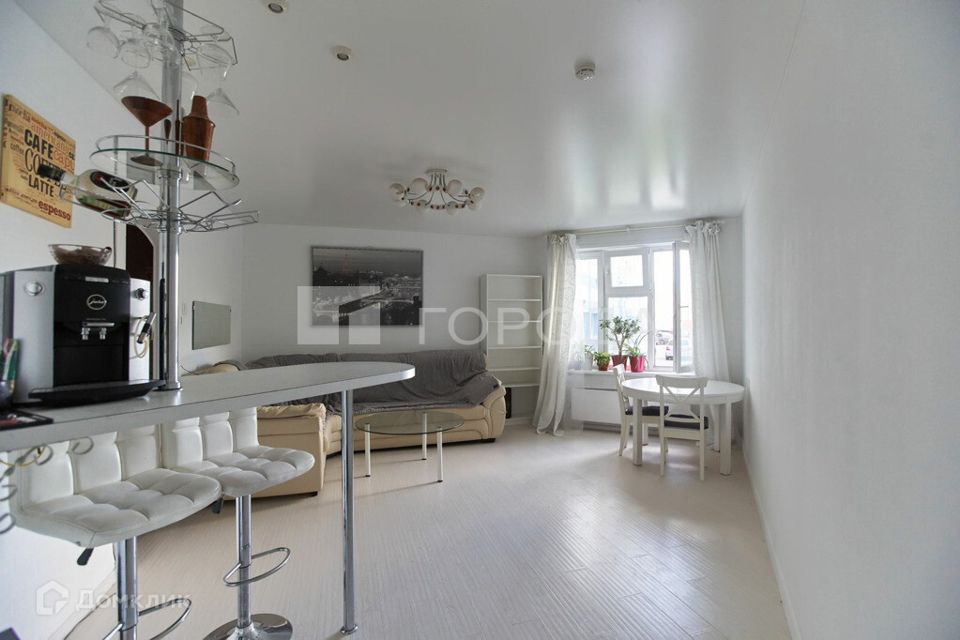 Сдаётся 1-комнатная квартира, 60 м²