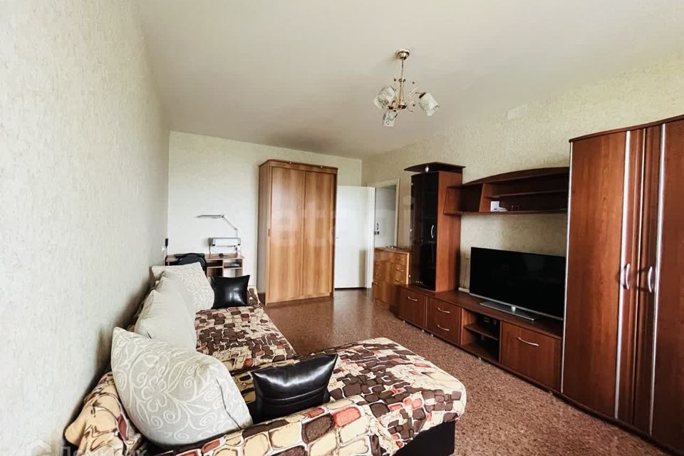 Продаётся 1-комнатная квартира, 38 м²