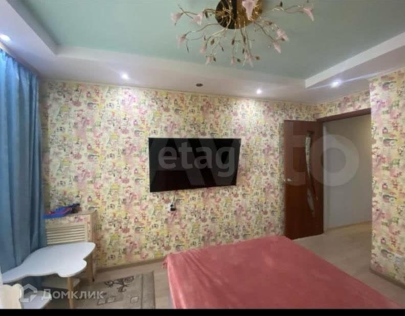 Продаётся 4-комнатная квартира, 71.8 м²
