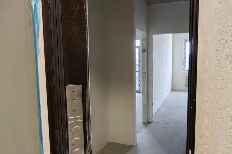 Продаётся 1-комнатная квартира, 42.3 м²