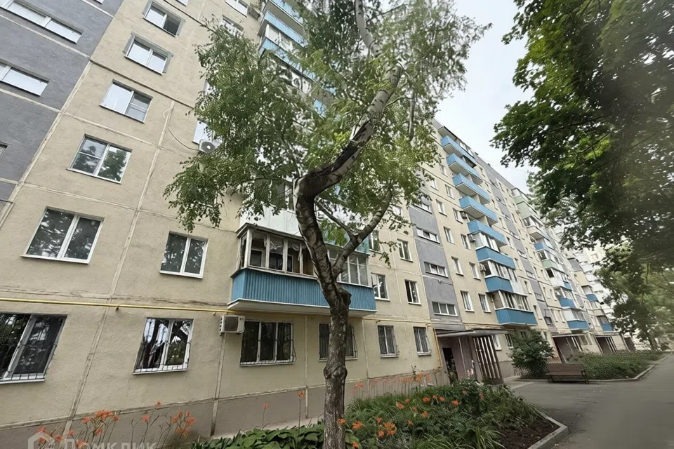 Продаётся 3-комнатная квартира, 56.8 м²