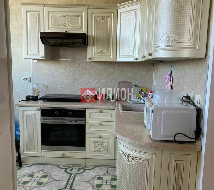 Продаётся 1-комнатная квартира, 42.8 м²