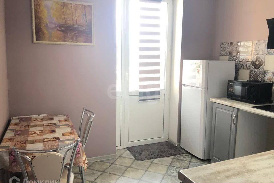 Сдаётся 1-комнатная квартира, 38 м²