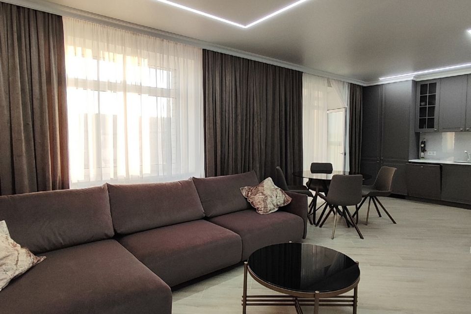 Продаётся 3-комнатная квартира, 93.5 м²