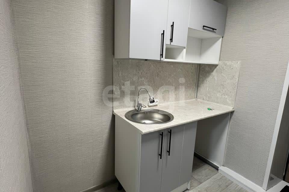 Продаётся комната в 1-комн. квартире, 17.5 м²