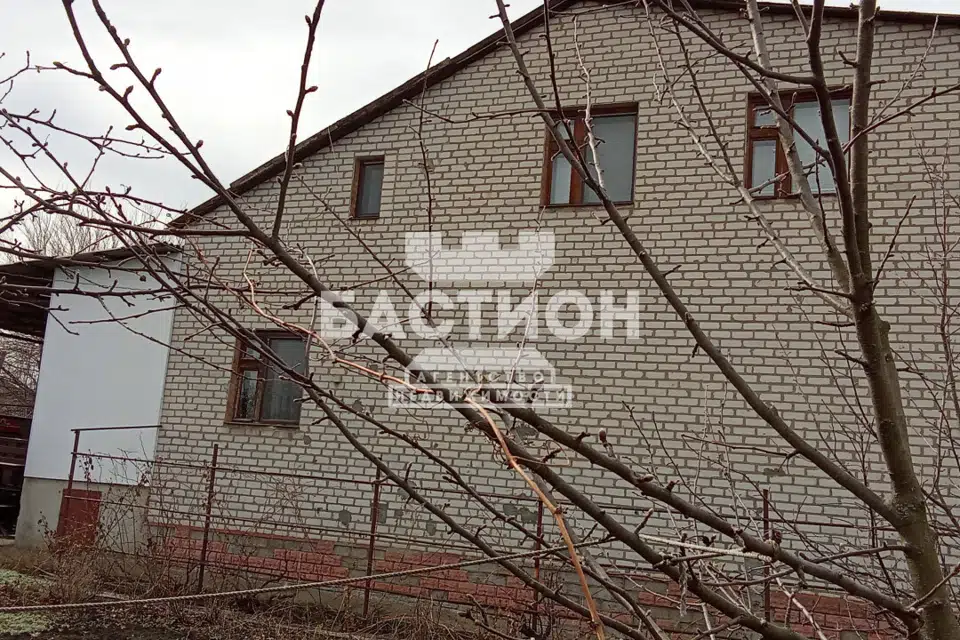 Продаётся 2-этажный дом, 272 м²