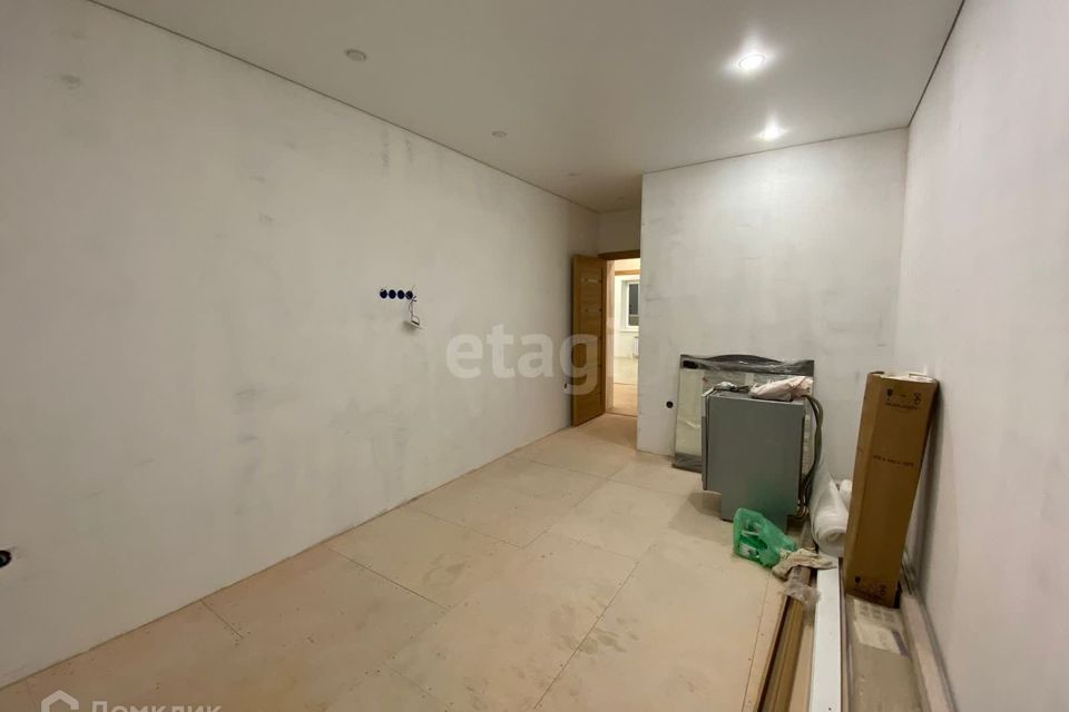 Продаётся 3-комнатная квартира, 66.4 м²