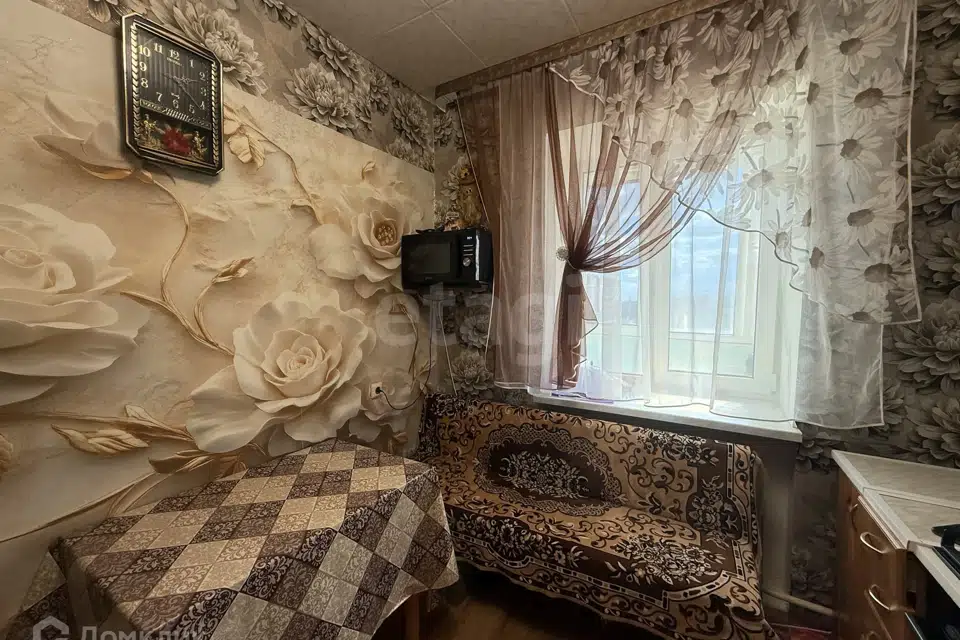 Продаётся 3-комнатная квартира, 61.8 м²