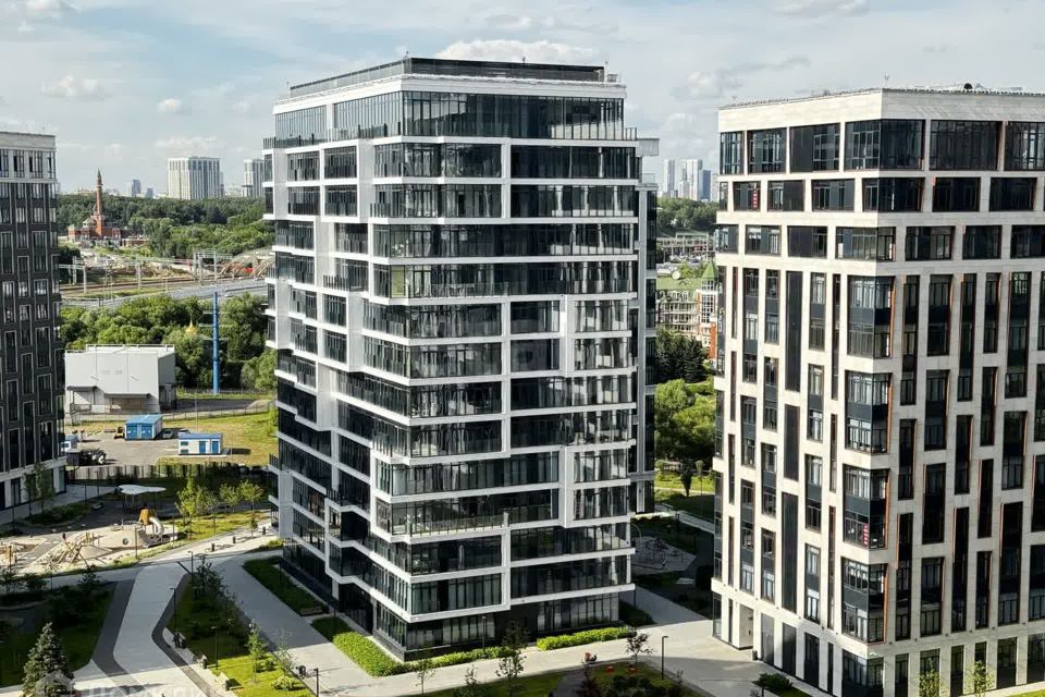 Продаётся 3-комнатная квартира, 98 м²