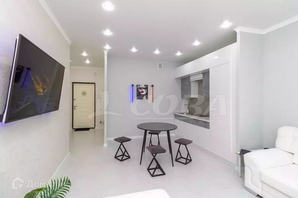 Продаётся 1-комнатная квартира, 47 м²