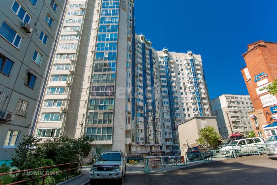 Продаётся 3-комнатная квартира, 131.1 м²