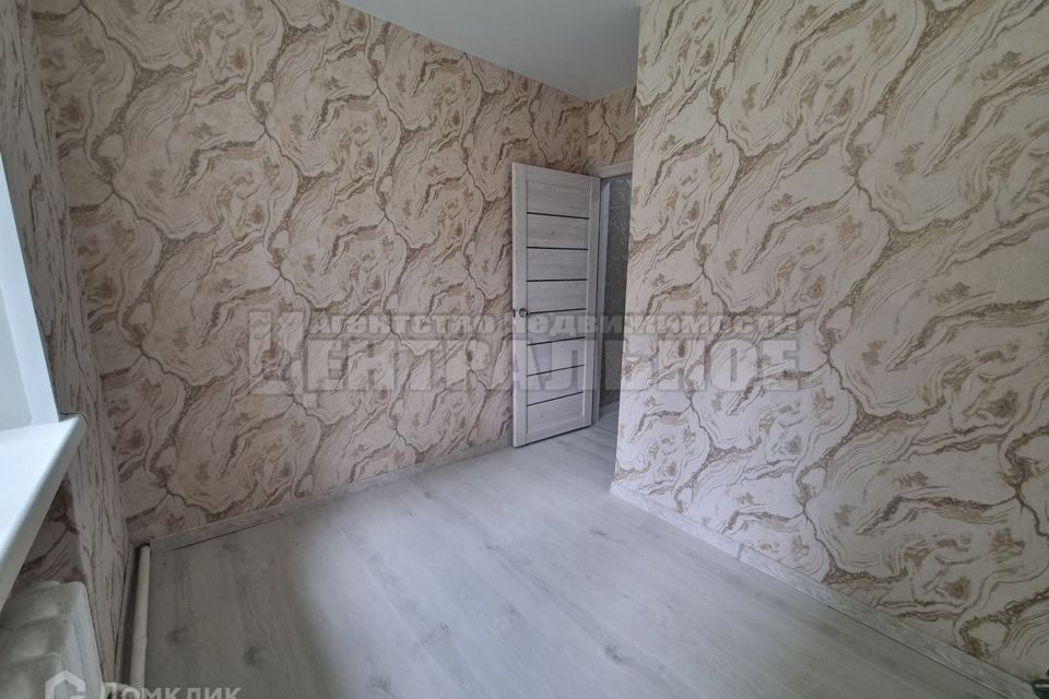 Продаётся 3-комнатная квартира, 58.8 м²